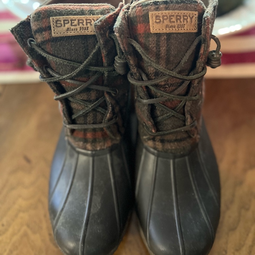 Sperry Black and Brown Duck Boots